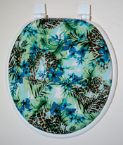 aqua turquoise toilet seat lid cover small bathroom idea