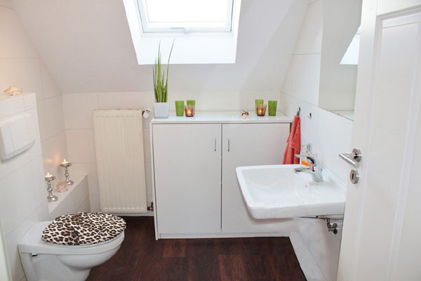 A nice WILD animal pattern toilet seat lid cover